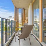 Lam Lakeside - Ac - Free Parking Apartment *