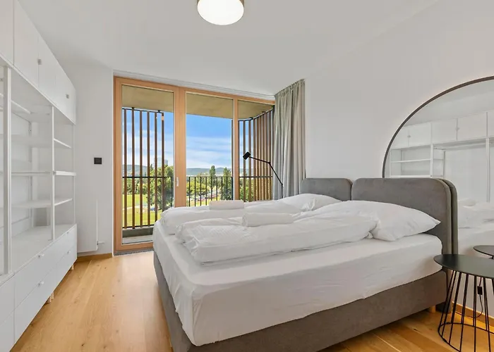 Lam Lakeside - Ac - Free Parking Appartement