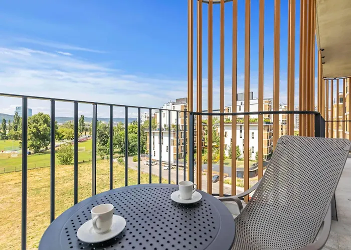 Lam Lakeside - Ac - Free Parking