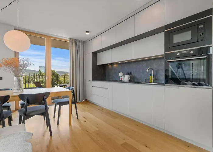 Lam Lakeside - Ac - Free Parking ブラチスラヴァ